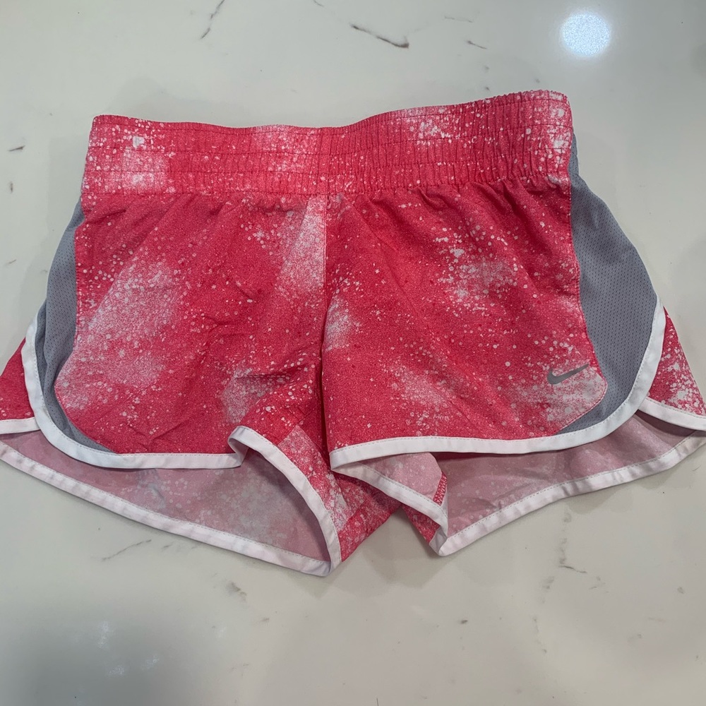Nike dri-fit Nike exercise shorts size medium